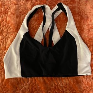🍋 lululemon Bra - Size 8 🍋